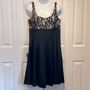 Jones New York‎ Black/ Nude Lace Sleeveless Empire Waist  Dress Sz 12 Nwt